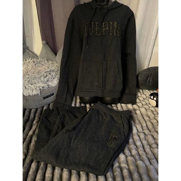 VS pink XXL grey sweatsuit:tracksuit hoodie & joggers - Picture 3 of 5